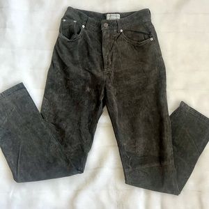 Saint John’s Bay Dark Green 1990’s Suede High Rise Vintage Straight Leg Pants